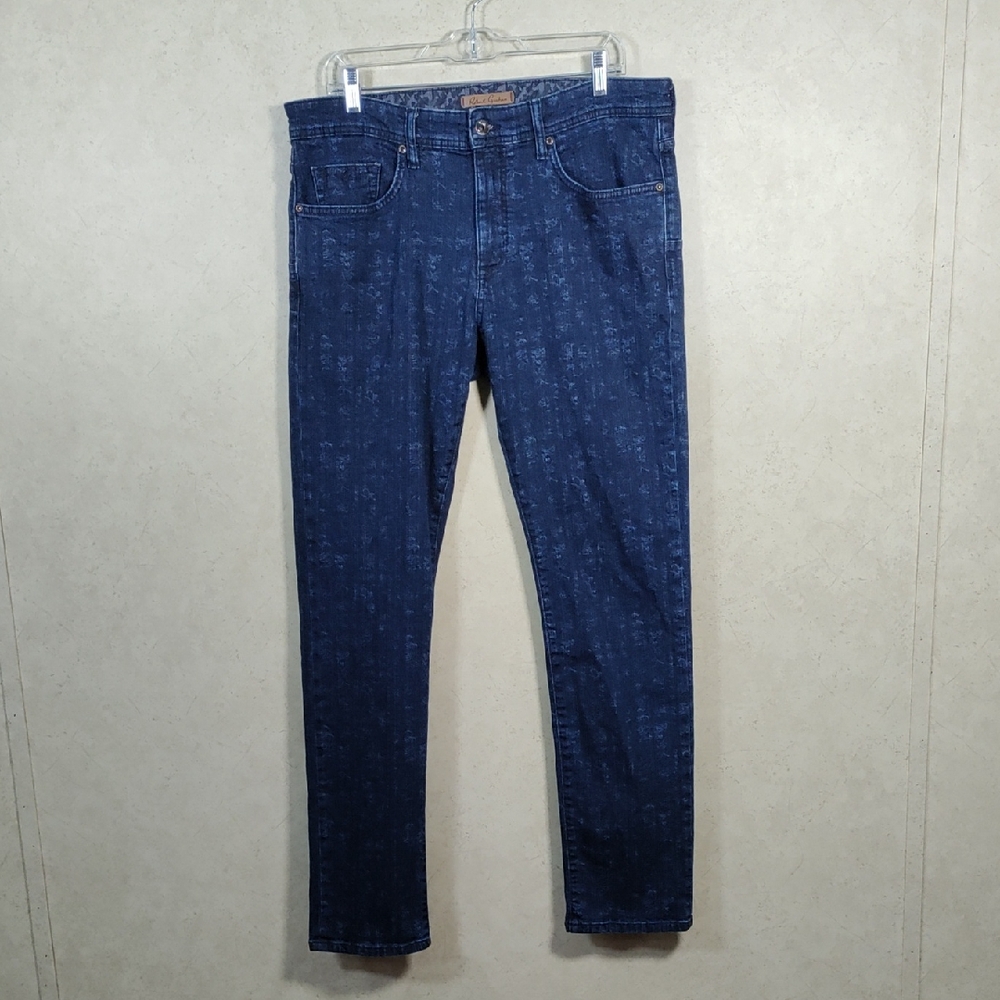 4140 Robert Graham dark wash printed tapered leg jeans 33